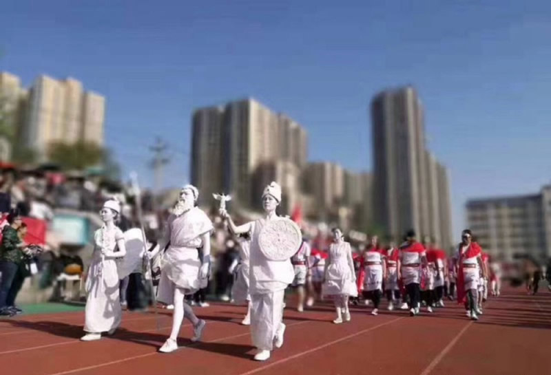 雕塑系方阵亮相西安高校运动会