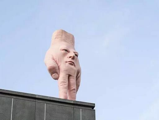 那些世界上最奇葩的雕塑 如此诡异的画风！