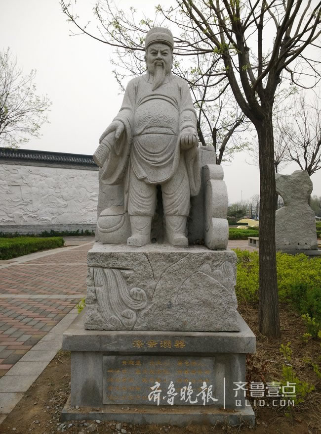 解读二十四孝雕塑八：尝粪忧心、弃官寻母、涤亲溺器