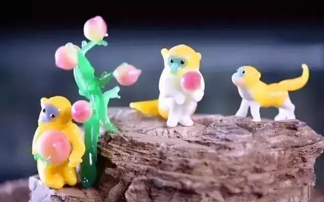 传承700年的皇家工艺——流光溢彩的“火中雕塑”