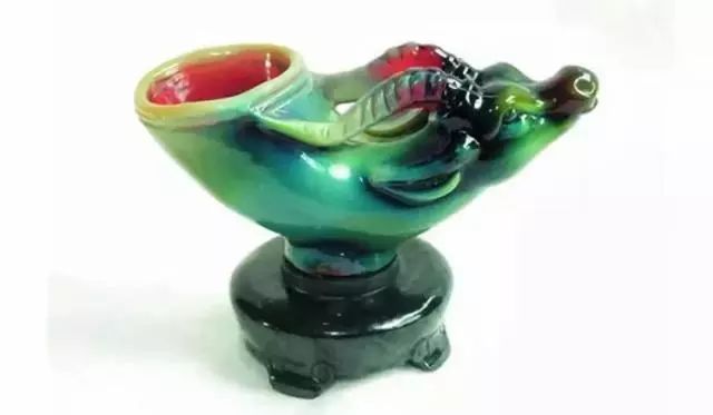 传承700年的皇家工艺——流光溢彩的“火中雕塑”
