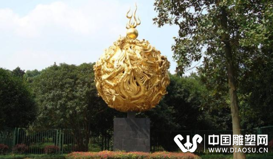 中西雕塑文化的象征性
