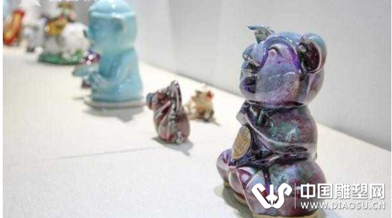 金猪迎春 世纪公园陶瓷雕塑生肖主题系列展揭幕
