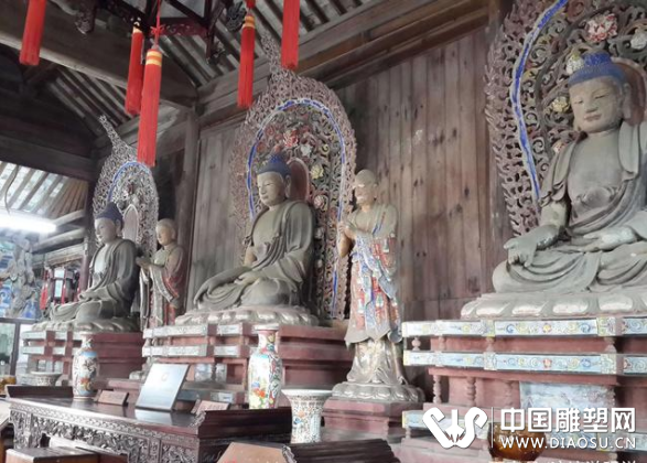 展现雕塑艺术的高超水准，因呼之欲活的罗汉像而声名远扬